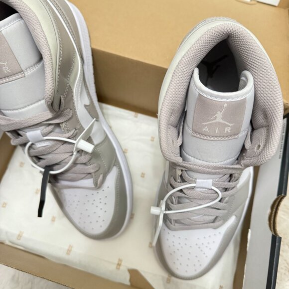 NIB - Air Jordan 1 Mid - Mens size 10 College Grey/ Light Bone-White - Picture 8 of 10